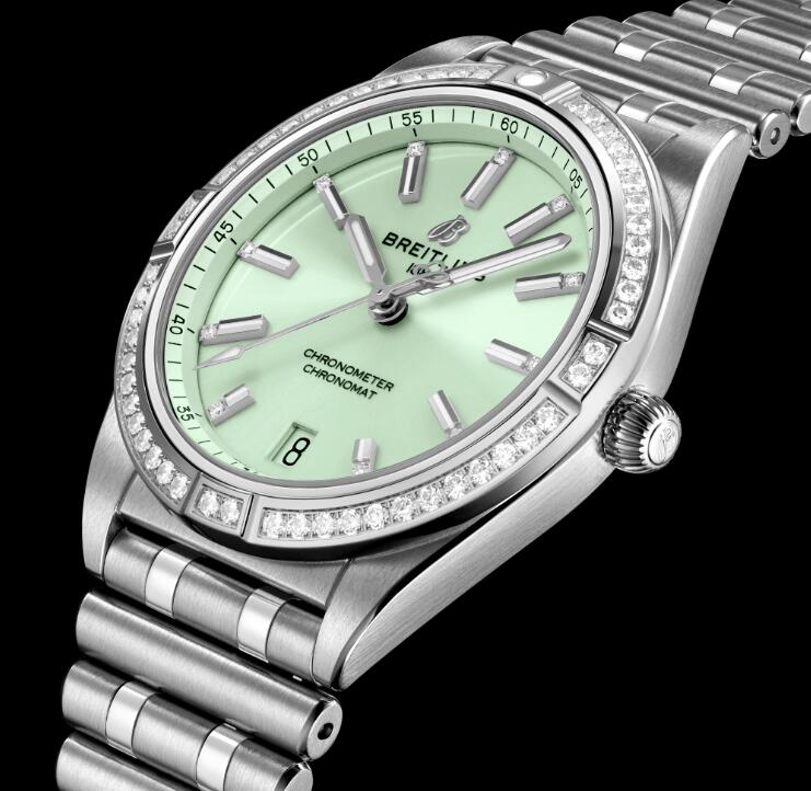 Swiss fake Breitling watches are delicate with steel material.