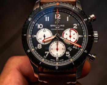 Forever imitation watches for cheap sale have obvious dials.