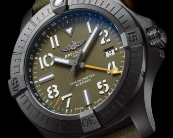 Online fake watches are covered with DLC coating for the titanium cases.